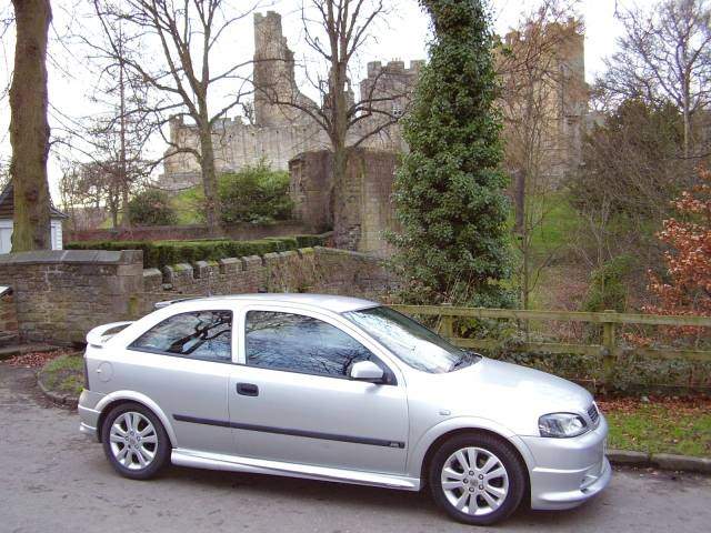 aimg.photobucket.com_albums_v318_markmk_dayout1.jpg
