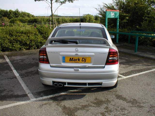 aimg.photobucket.com_albums_v318_markmk_cromestripmk.jpg