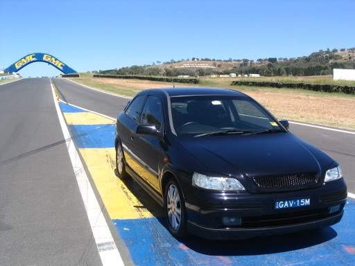 ai10.photobucket.com_albums_a116_gavzsri_IMG_0916.jpg