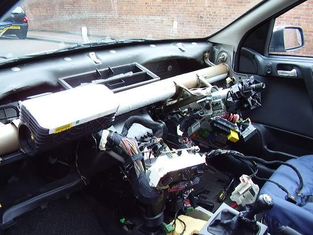 aimg.photobucket.com_albums_v318_markmk_dashchange2.jpg