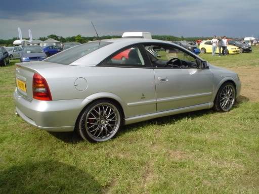 ai10.photobucket.com_albums_a114_andyw823_PVS_202006_DSC01629.jpg