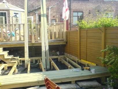 ai10.photobucket.com_albums_a114_andyw823_decking_012.jpg