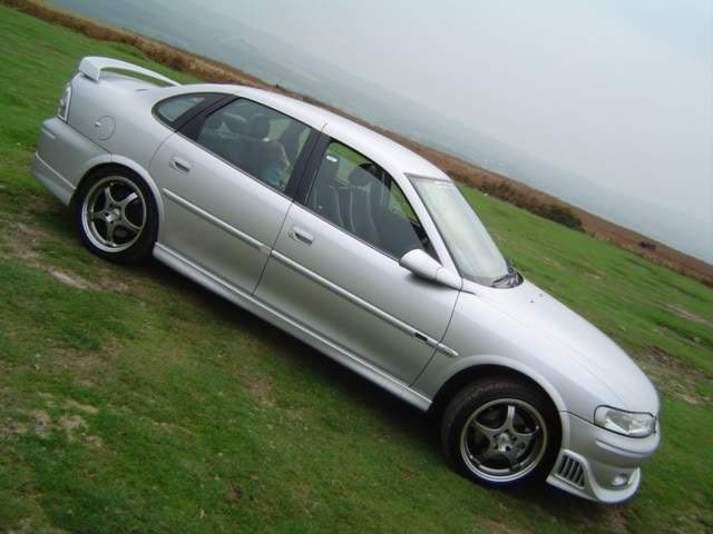 aimg.photobucket.com_albums_v408_andy281001_DSC01189.jpg