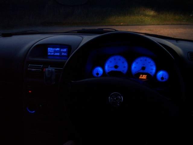 acdn.z22se.com_userpix_2_100_100_0830_1_1.jpg