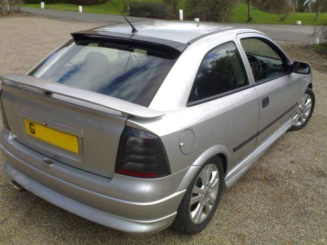 aimg.photobucket.com_albums_v318_markmk_22sri3.jpg