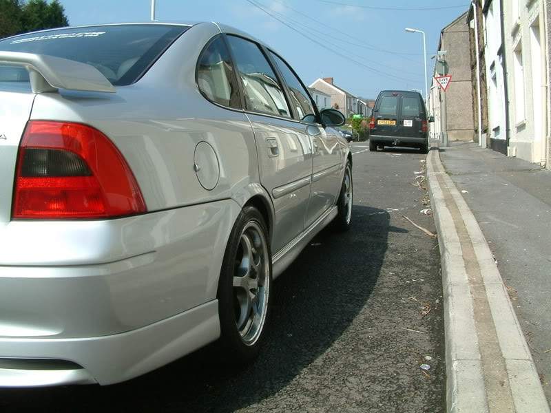 aimg.photobucket.com_albums_v408_andy281001_DSCF0067.jpg