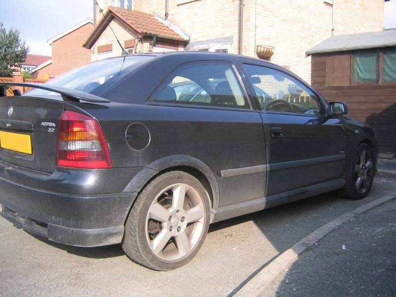ai31.photobucket.com_albums_c394_Simd_astra_2007_Carapril07045.jpg
