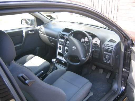 ai31.photobucket.com_albums_c394_Simd_Astra_20april_2006_Carapril06020.jpg