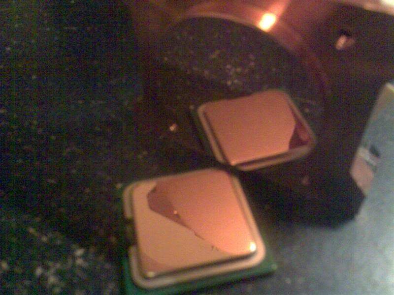 ai90.photobucket.com_albums_k262_evocarlos_water_20cooled_cpu_20block_watercpuMe.jpg