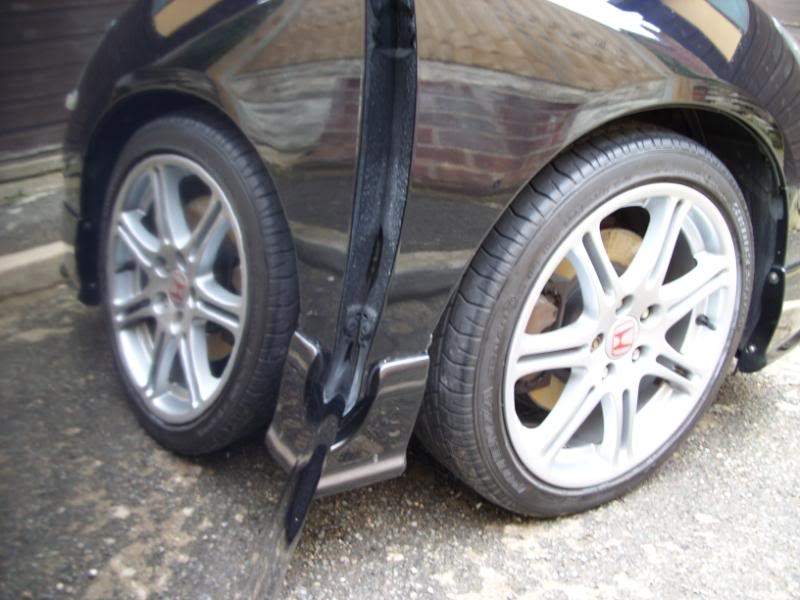 ai31.photobucket.com_albums_c394_Simd_New_20Civic_20clean_SS850045.jpg