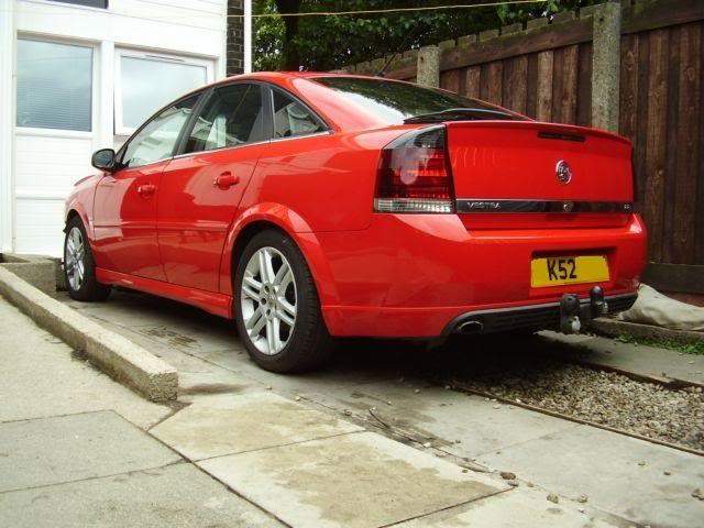 aimg.photobucket.com_albums_v318_markmk_Cleanvecsri.jpg
