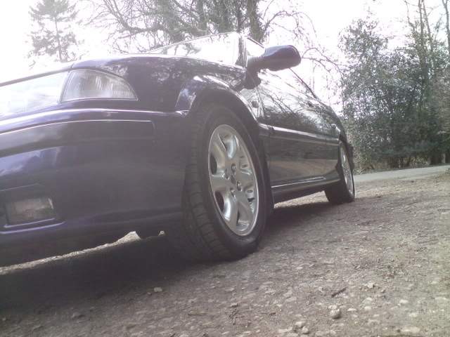 ai32.photobucket.com_albums_d25_violentvectra_Rover220033.jpg