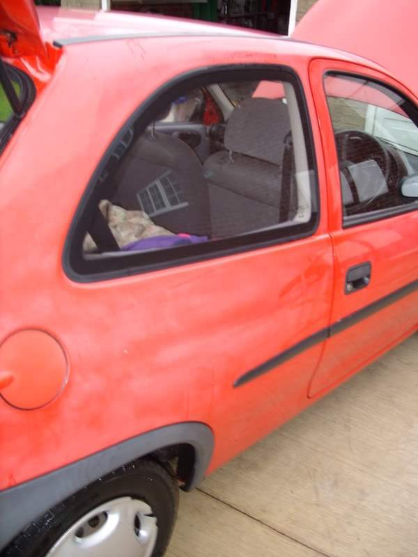 ai31.photobucket.com_albums_c394_Simd_Corsa_2008_SS850336.jpg