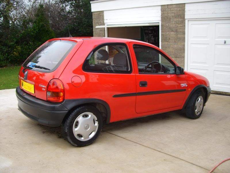 ai31.photobucket.com_albums_c394_Simd_Corsa_2008_SS850350.jpg