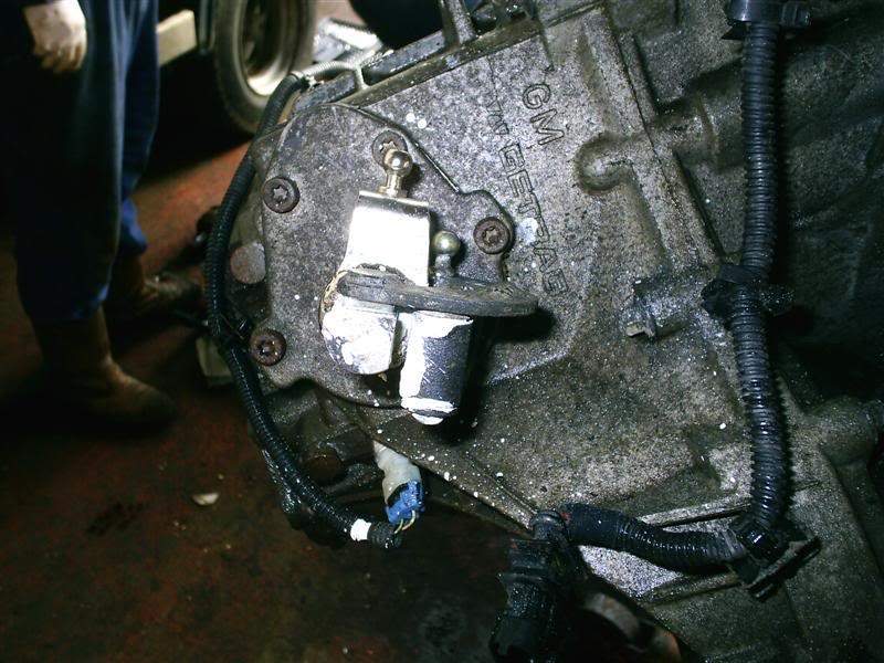 ai3.photobucket.com_albums_y67_evilbloke_Vectrainprogress_linkages.jpg