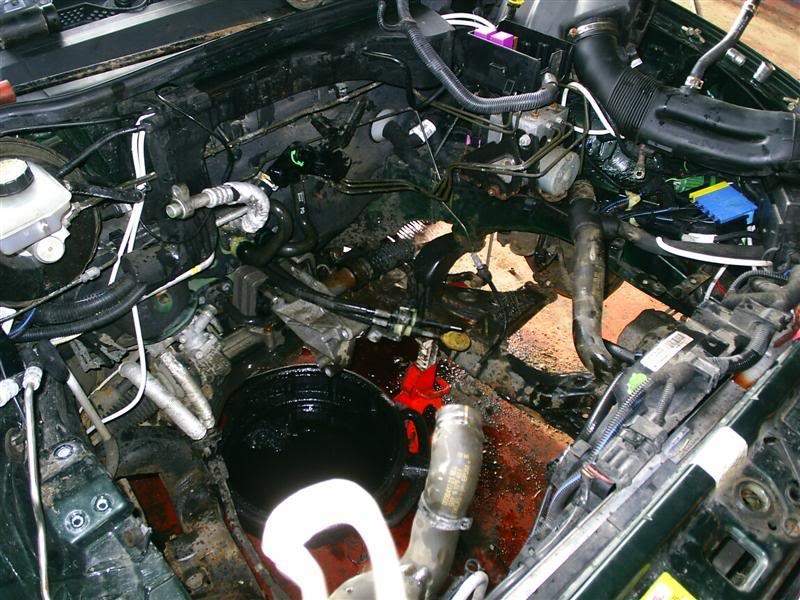 ai3.photobucket.com_albums_y67_evilbloke_Vectrainprogress_spottheengine.jpg
