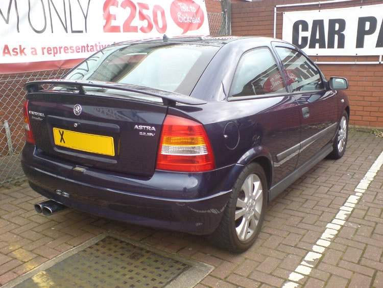 ai38.photobucket.com_albums_e112_alexellson_Astra_20Mk4_New_1.jpg