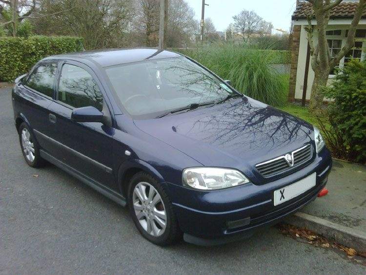 ai38.photobucket.com_albums_e112_alexellson_Astra_20Mk4_Nov_26_1.jpg