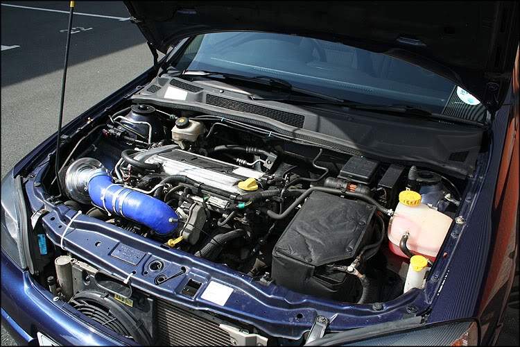 ai38.photobucket.com_albums_e112_alexellson_Astra_20Mk4_Apr_18_5.jpg