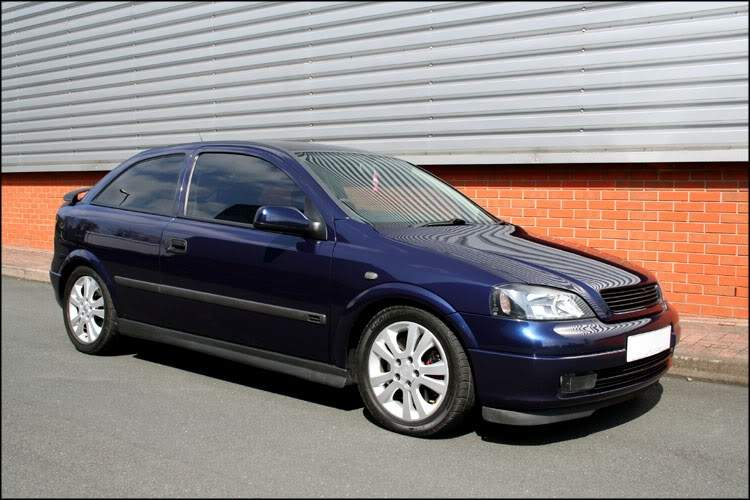 ai38.photobucket.com_albums_e112_alexellson_Astra_20Mk4_Apr_18_6.jpg