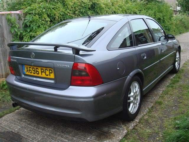 ai45.photobucket.com_albums_f99_MarkGolf_vectra_DSC00055.jpg
