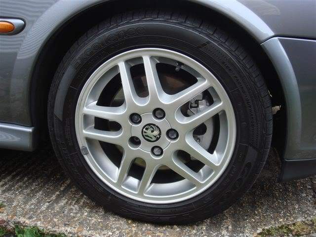 ai45.photobucket.com_albums_f99_MarkGolf_vectra_DSC00023.jpg