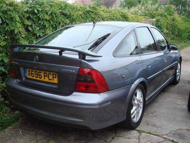 ai45.photobucket.com_albums_f99_MarkGolf_vectra_DSC00073.jpg