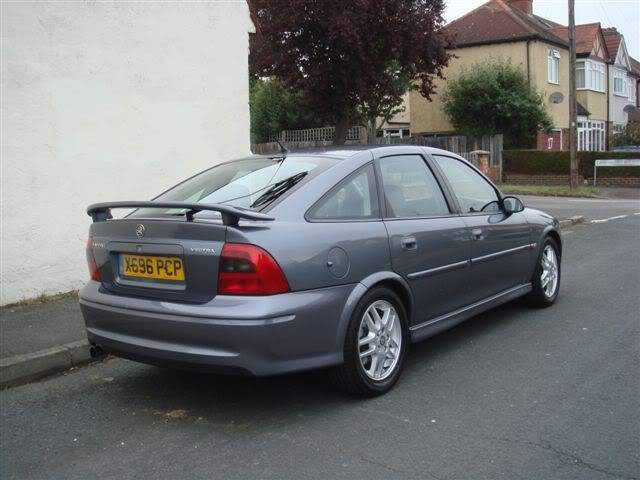 ai45.photobucket.com_albums_f99_MarkGolf_vectra_DSC00063.jpg