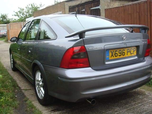 ai45.photobucket.com_albums_f99_MarkGolf_vectra_DSC00057.jpg