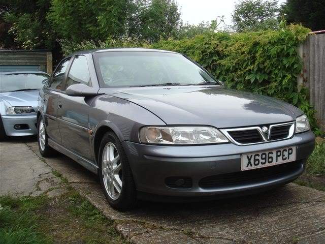 ai45.photobucket.com_albums_f99_MarkGolf_vectra_DSC00022.jpg
