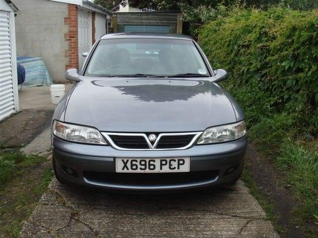 ai45.photobucket.com_albums_f99_MarkGolf_vectra_DSC00021.jpg