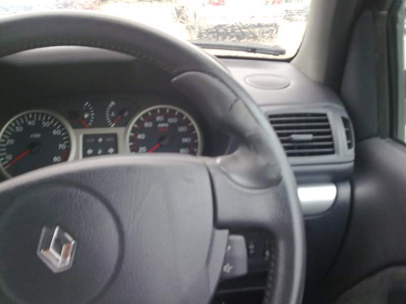 ai31.photobucket.com_albums_c394_Simd_Clio_20oct_2009_Image070.jpg