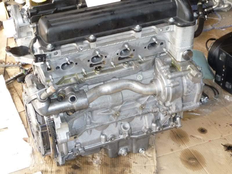 ai211.photobucket.com_albums_bb157_techieboy_vx_new_20engine_20build_new_build_8.jpg