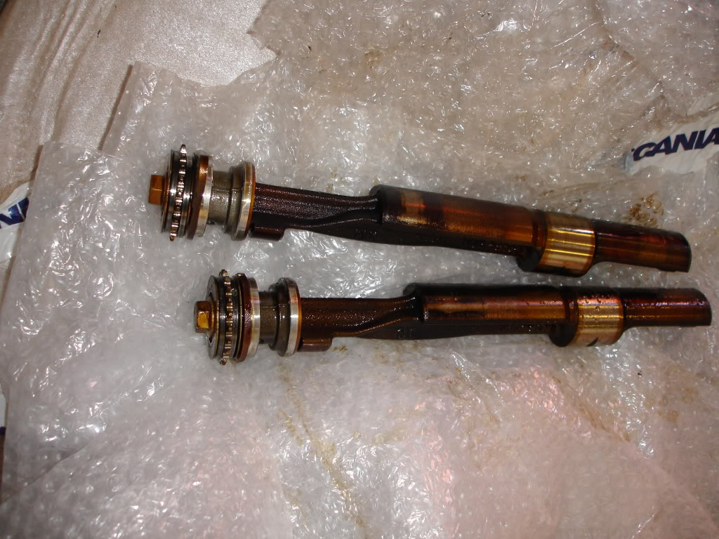 ai1019.photobucket.com_albums_af312_2198cc_oldbalanceshafts.jpg