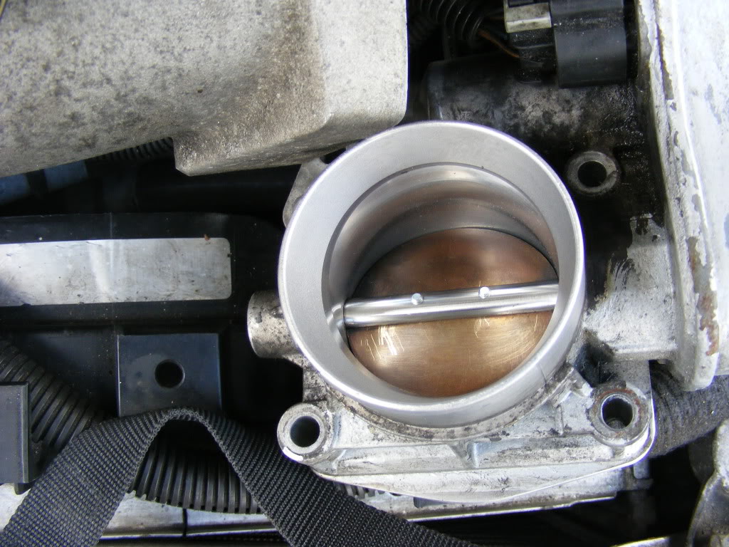 ai838.photobucket.com_albums_zz301_poundy_actuator_20change_no9.jpg