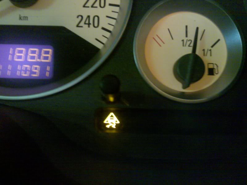 ai6.photobucket.com_albums_y201_calibrac20ne_Astra_20Cabriolet_Nokia_N96_joost10.jpg