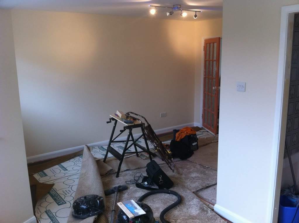 ai626.photobucket.com_albums_tt345_robo22sri_house_housebits064.jpg