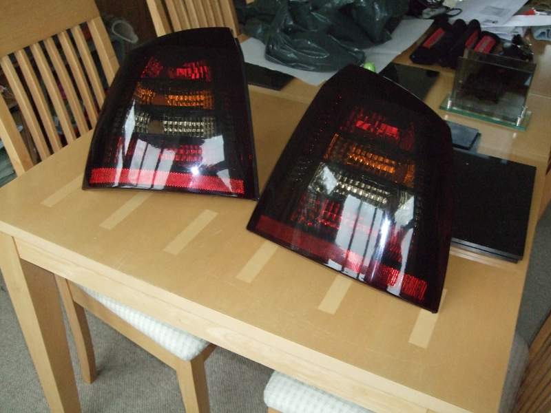 ahomepage.ntlworld.com_adam.marsland_Parts_20for_20sale_Hatch_20Rear_20Lights.jpg