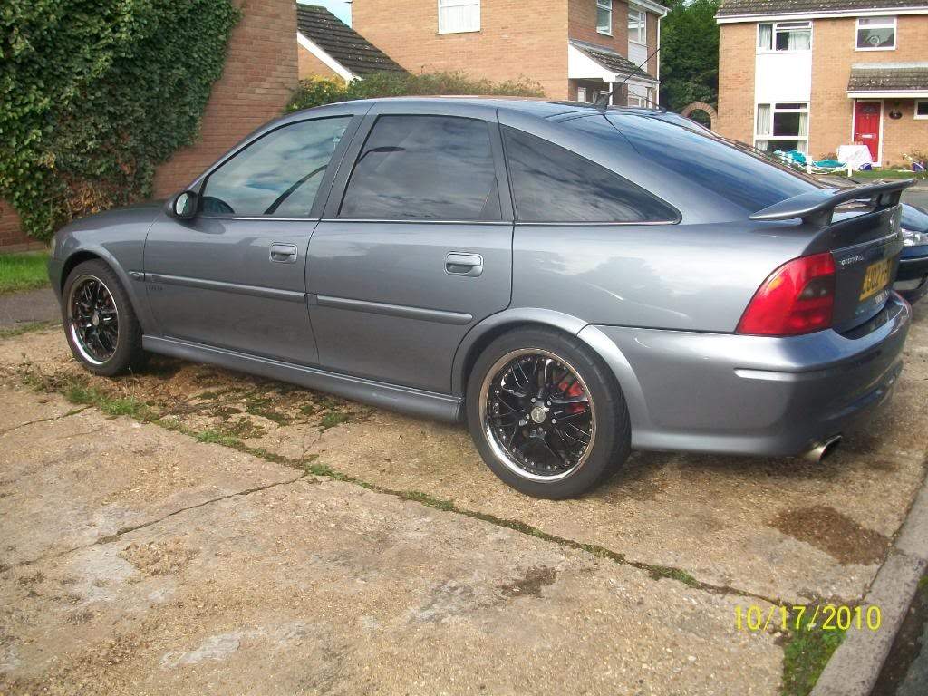 ai1181.photobucket.com_albums_x434_simon098_vectra_100_0400.jpg