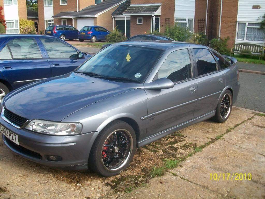 ai1181.photobucket.com_albums_x434_simon098_vectra_100_0405.jpg