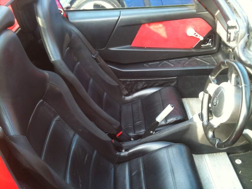 ai826.photobucket.com_albums_zz188_Seb_Ferraro_Cars_VX220_20Mk3_IMG_0281.jpg