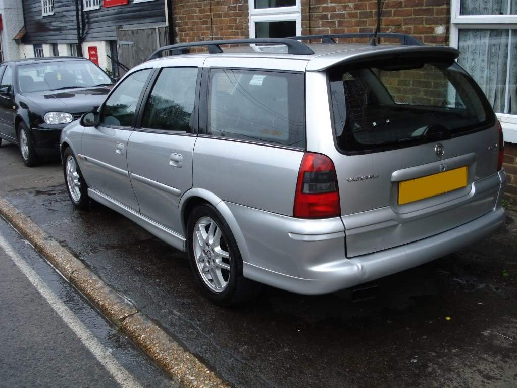 ai1135.photobucket.com_albums_m624_crowej1_Project_20Vectra_20bee542c5b23963cf36.jpg