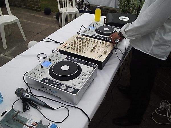 ai705.photobucket.com_albums_ww53_dj_t2006_n544004782_590531_6551.jpg