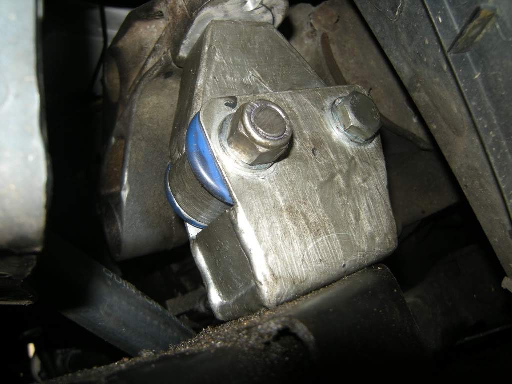 ai293.photobucket.com_albums_mm47_jaycalellvic_supercharger_DSCN3556.jpg