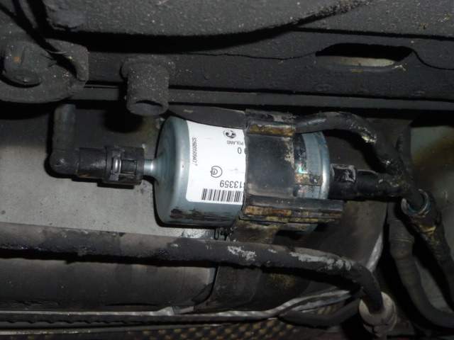 ai1049.photobucket.com_albums_s397_Paulwryding_OIl_20__20filter_P1070202_zps2189.jpg