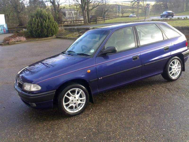 ai96.photobucket.com_albums_l195_vle41m_mk3_20sport_TheArstra.jpg
