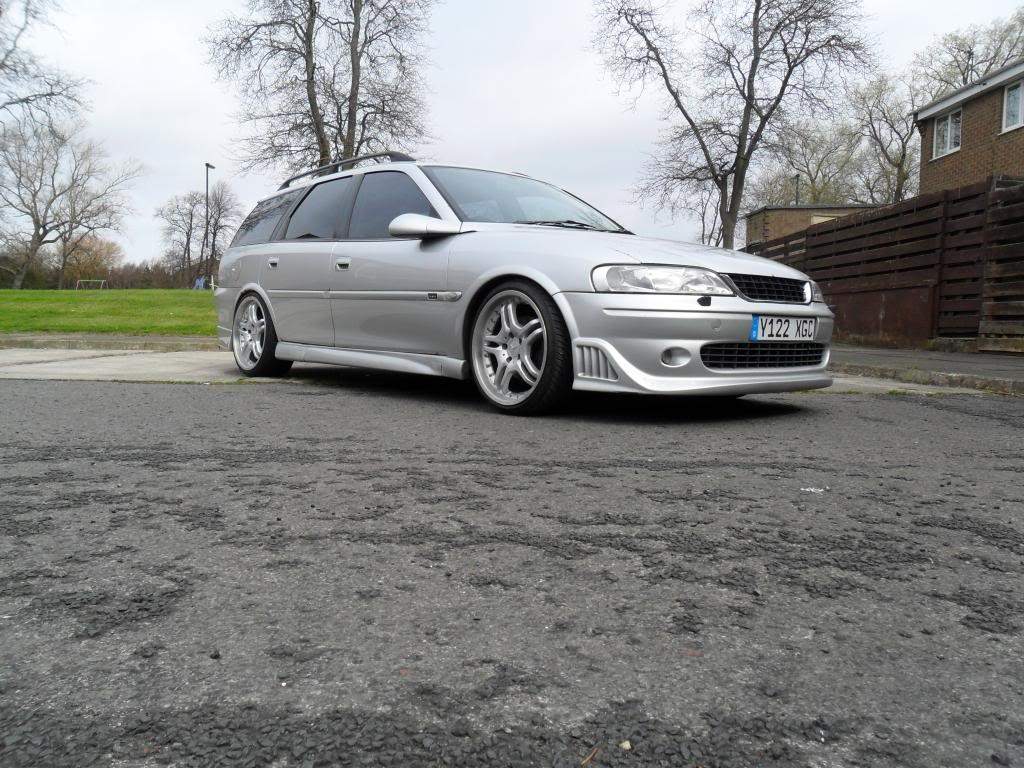 ai1188.photobucket.com_albums_z406_garybaldi69_Vectra_20Estate_SAM_0879_zpsfcce1.jpg