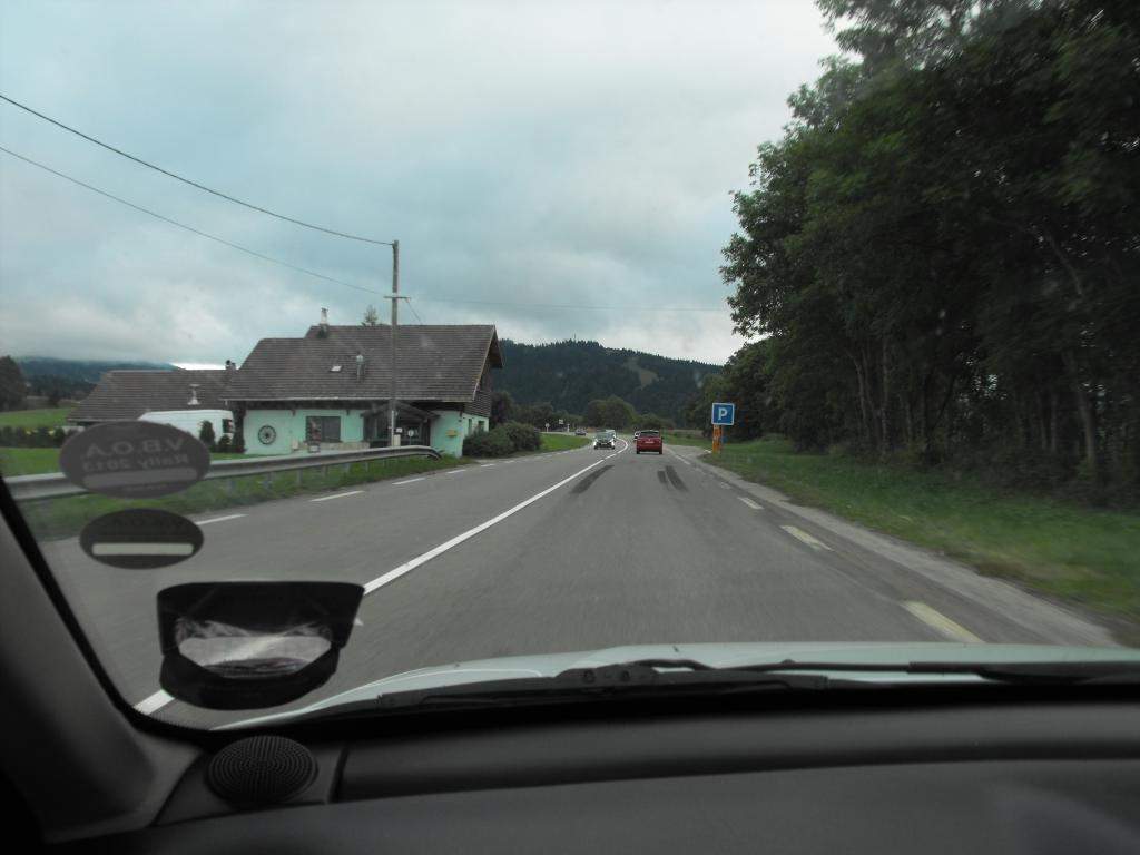 ai181.photobucket.com_albums_x245_lugy1988_EuroRoadtrip13012_zpsfa425046.jpg