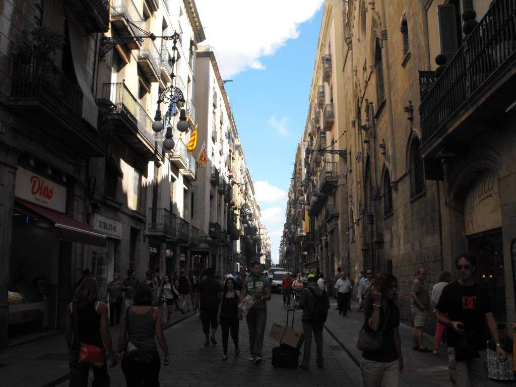 ai181.photobucket.com_albums_x245_lugy1988_EuroRoadtrip13181_zps03fd00b3.jpg