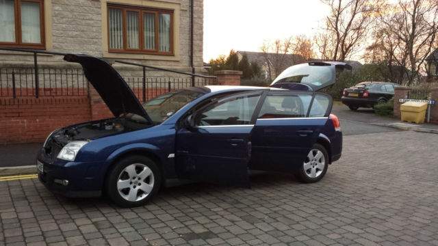 ai.ebayimg.com_t_Vauxhall_Signum_2_2_Direct_Tax_MOT_with_new_C207d898a145e84c978.jpg